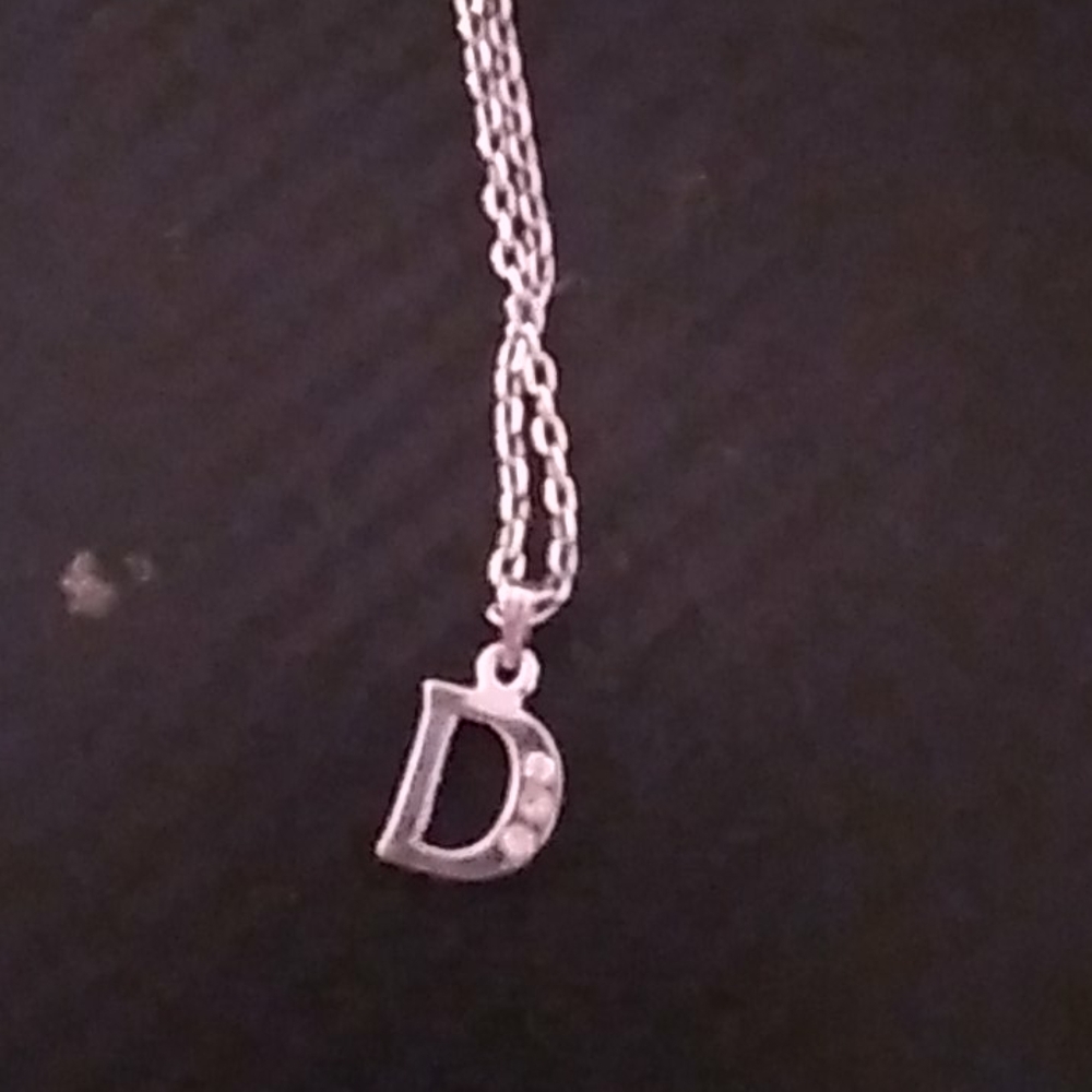 D necklace